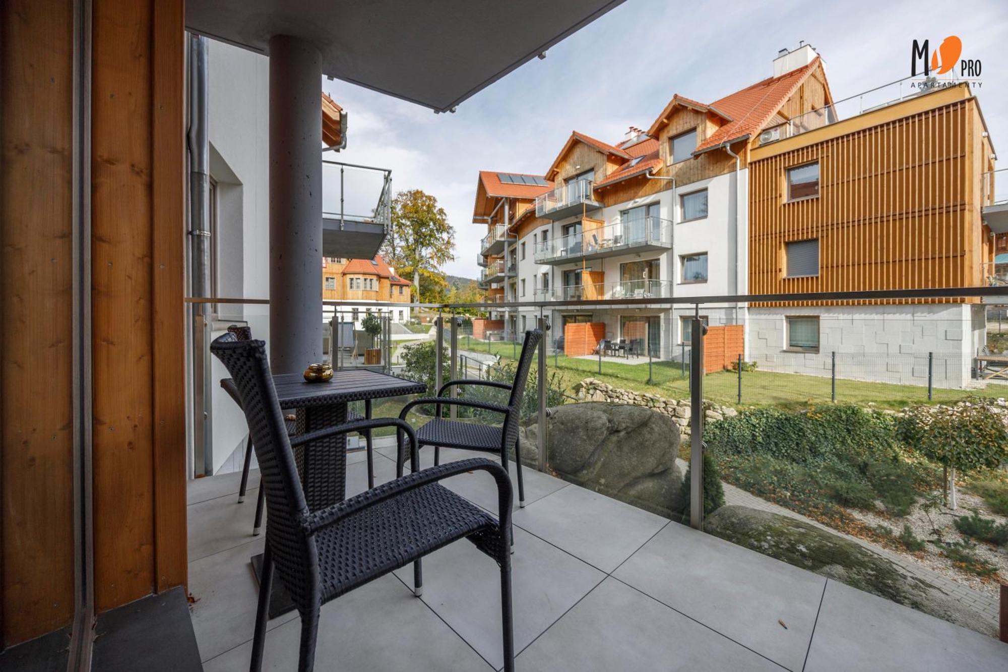 Apartamenty Premium Stone Hill - Baseny&Jacuzzi Szklarska Poręba Rum bild